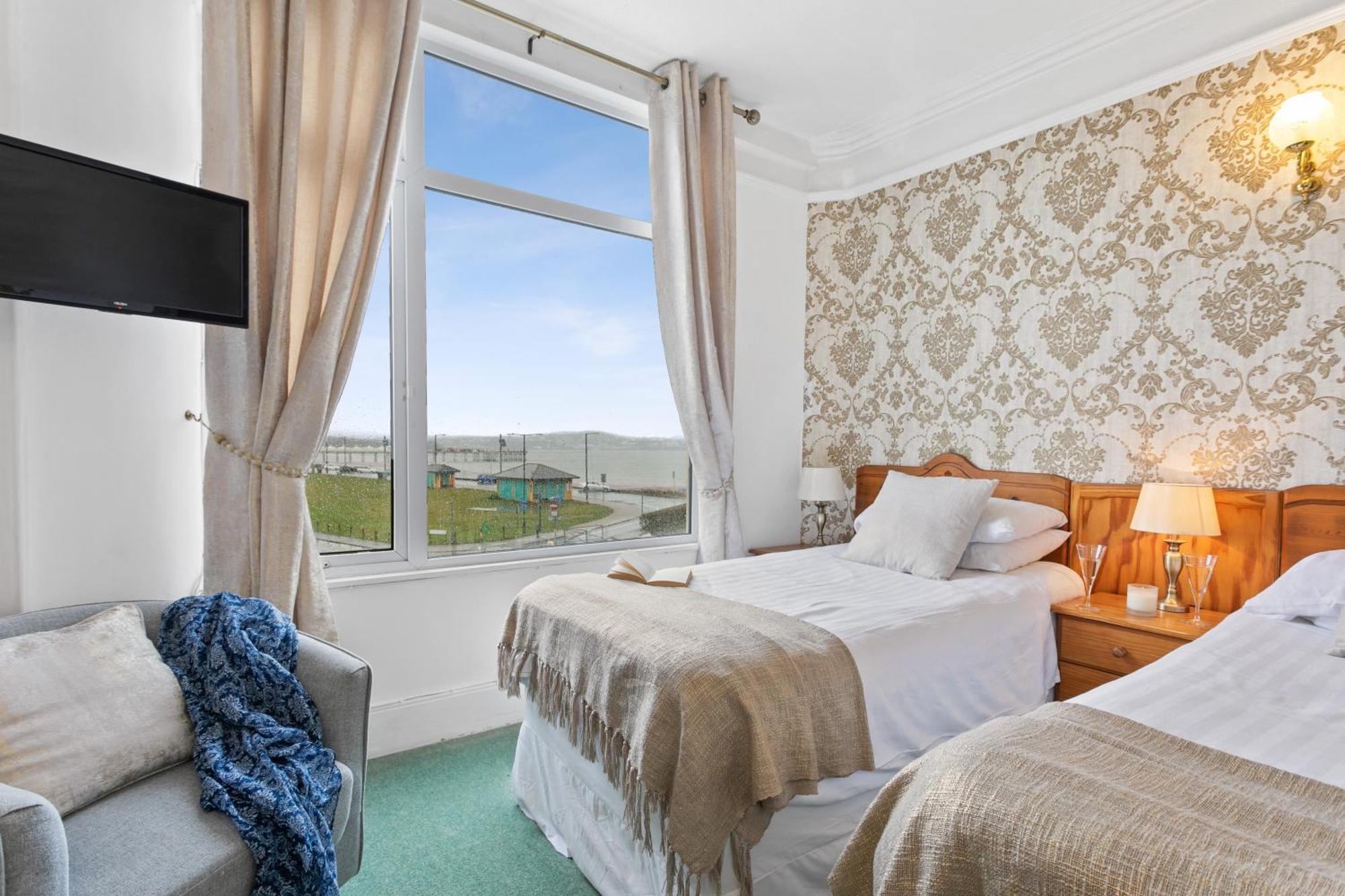 Seaways Hotel 3*